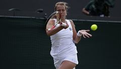 Výskok a úder! V akci Barbora Záhlavová-Strýcová.