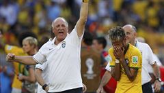 Luiz Felipe Scolari se raduje z postupu do tvrtfinále.