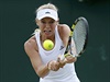Caroline Wozniacká z Dánska nestaila v osmifinále Wimbledonu na Barboru...