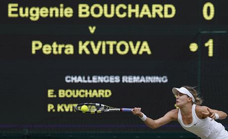 Eugenie Bouchardov ve finle Wimbledonu 2014.