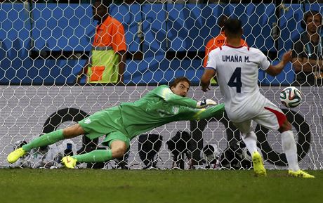 Náhradní branká Nizozemc Tim Krul chytá rozhodující penaltu a posílá svj tým...