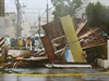 Tajfun Neoguri zasáhl jihojaponské pobeí. Na snímku jeden ze zniených dom.