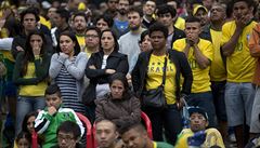 Braziltí fanouci sledují drtivou poráku národního týmu.