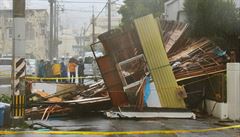 Tajfun Neoguri zasáhl jihojaponské pob�e�í. Na snímku jeden ze zni�ených dom�.