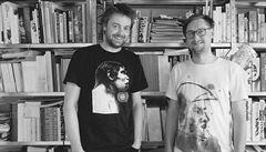 Grafičtí designéři Robert Jansa  (vlevo) a Petr Bosák ze studia... | na serveru Lidovky.cz | aktuální zprávy