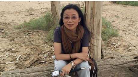 Tibetská básníka a aktivistka Cchering Özer.