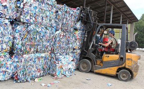 Odpad od 100 tisíc lidí pravideln odváí a zpracovává firma ODAS v obcích...