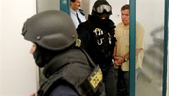 Nejvyí soud ásten zruil rozsudek za sexuální násilí v kauze lékae...