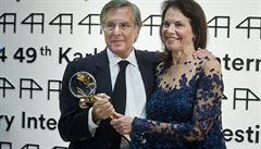 William Friedkin s manželkou, producentkou Sherry Lansing, při přebírání... | na serveru Lidovky.cz | aktuální zprávy