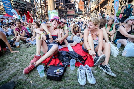 Rekordní Colours. B�hem �ty� dn� dorazilo za hudbou p�es 40 tisíc lidí