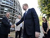 Místop�edseda vlády pro v�du, výzkum a inovace Pavlel B�lobrádek se zdraví se...