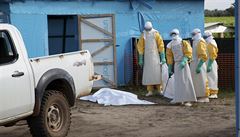 V Librii ignoruj zkazy kvli ebole, mrtv tla dvaj na ulici 