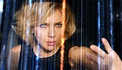 Scarlett Johansson jako Lucy