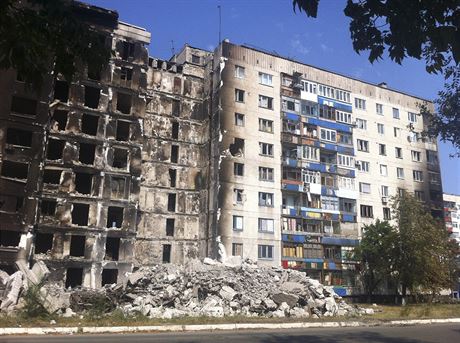 Vlka na vchod Ukrajiny. Znien budova v Lysyansku.
