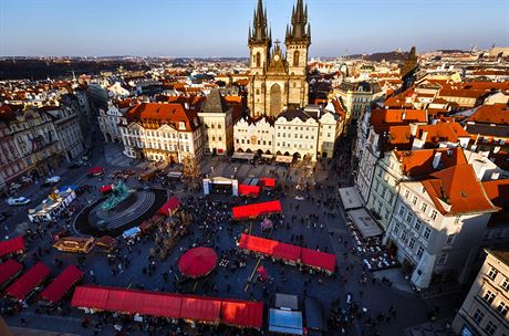 Trhy na Staromstském námstí v Praze.