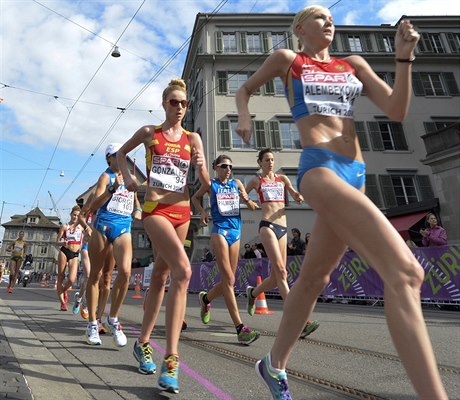 Chodecký závod na 20 kilometrů žen na ME atletů v Curychu. Na snímku i Anežka...