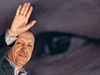 Erdogan propadl mylence, e je zachráncem Turecka, Bohem vyvoleným...