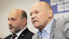 Trenér FC Viktoria Plze� Miroslav Koubek (vpravo) a majitel klubu Tomá� Paclík...
