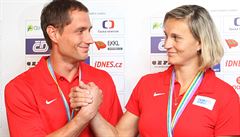 Barbora �potáková a o�t�pa� Vít�zslav Veselý.
