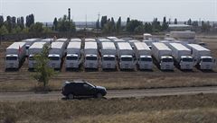 VIDEO: Ruský konvoj jede na Ukrajinu