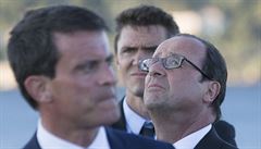 Francouzský premiér Manuel Valls (vlevo) a prezident François Hollande.