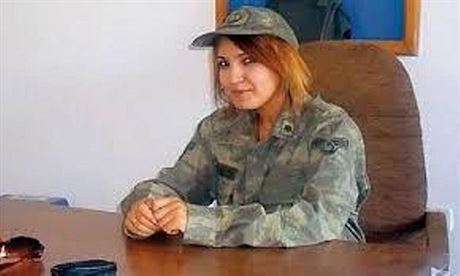Klíovou podezelou ve pionáním skandálu byla 25letá Narin Korkmazová.
