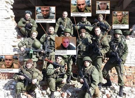 Ukrajinská tajná sluba SBU oznámila zajetí desítky ruských výsadká, kteí...