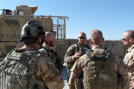 etí vojáci v Afgánistánu na základn Bagrám.