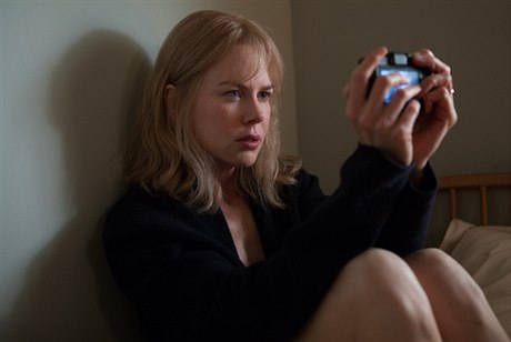 Nicole Kidman ve filmu Dív ne pjdu spát