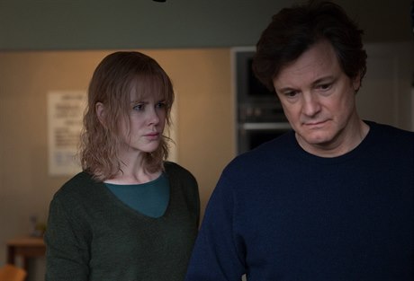 Nicole Kidman a Colin Firth ve filmu Dív ne pjdu spát