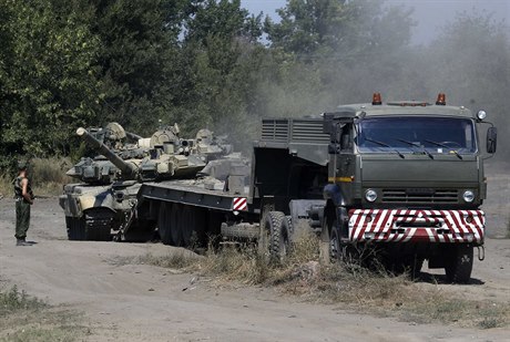 Ruské jednotky  u ukrajinských hranic.