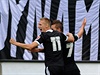 Budjovití hrái oslavují vítzný gól proti Boleslavi.
