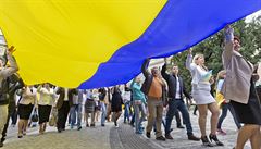 Ukrajina se dál potápí. Válka ji posílá k ekonomickému dnu