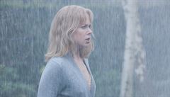 Nicole Kidman jako Christine, která trpí ztrátou pam�ti,  ve filmu D�ív ne�...