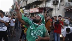 Palestinci oslavují vyhlá�ení p�ím��í v Pásmu Gazy.