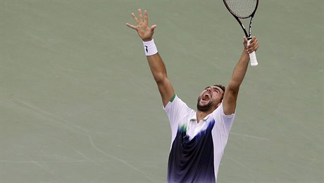 Marin Čilič se raduje z postupu do finále US Open.