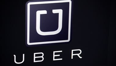 Logo taxi sluby Uber