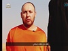 Americký noviná Steve Sotloff na videu islamist