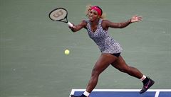 Forhend v podání Sereny Willamsové.