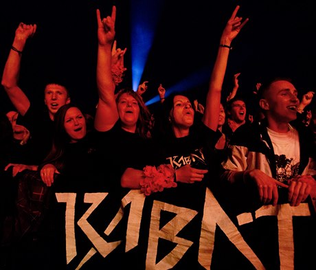 Spokojení fanouci si uili nejvtí hity skupiny Kabát.