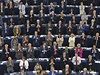 Europoslanci tleskají schválení asocianí smlouvy s Ukrajinou.