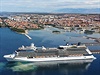 Lo v pístavu Gaenica v chorvatském Zadaru.