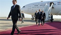 Pokud vydr�� p��m���, v�le�n� lod� Rusku dod�me, tvrd� Francie