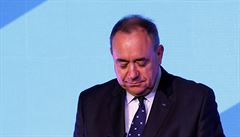 Lídr skotských separatistů Salmond ohlásil rezignaci