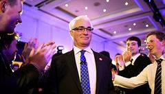éf skotských unionist Alistair Darling se raduje, Skotsko zstává v Británii....