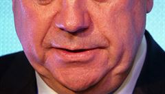 Skotský první ministr a éf Skotské národní strany Alex Salmond uznal poráku. ...