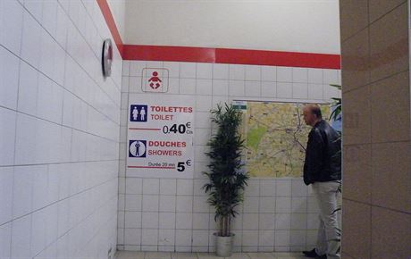 Skvl WC z francouzskho terminlu Eurolines Paris Gallieni