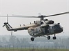 Vrtulník MI-171 pi ukázce letu.