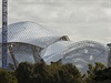 Architekt Tancho domu v Praze Frank Gehry navrhl budovu Louis Vuitton...