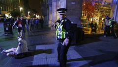 Chystala teroristick tok. Britsk policie zatkla mladou radiklku